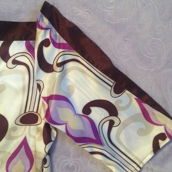 2b Bebe Silk Top - Picture 3 of 6